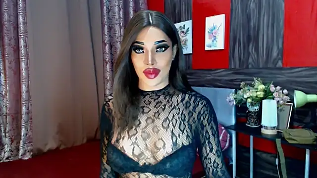 Snapshot of trixxielicious chatting on 02.04.25 trixxielicious online show from 02.04.25