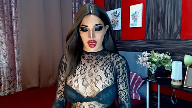 Snapshot of trixxielicious chatting on 02.17.25 trixxielicious online show from 02.17.25