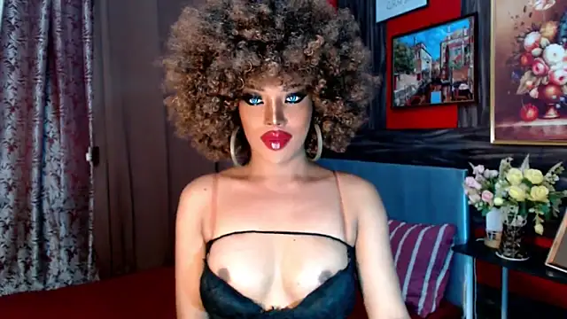 Snapshot of trixxielicious chatting on 03.07.25 trixxielicious online show from 03.07.25