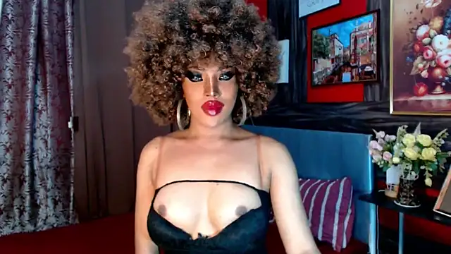 Snapshot of trixxielicious chatting on 03.07.25 trixxielicious online show from 03.07.25