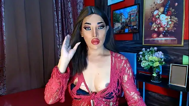 Snapshot of trixxielicious chatting on 03.15.25 trixxielicious online show from 03.15.25