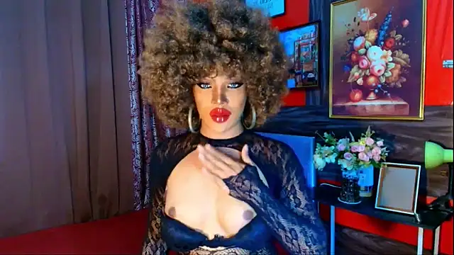 Snapshot of trixxielicious chatting on 03.16.25 trixxielicious online show from 03.16.25