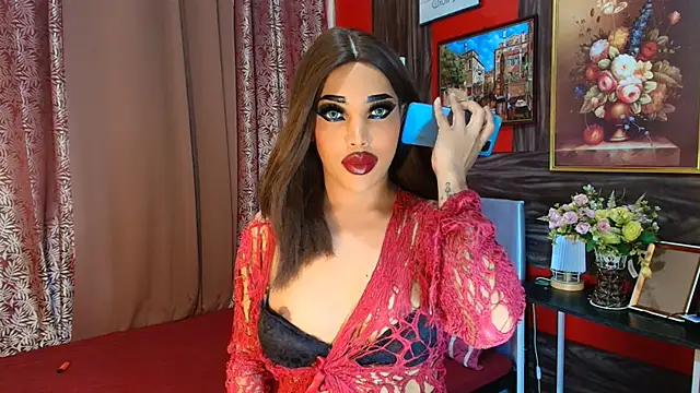 Snapshot of trixxielicious chatting on 03.19.25 trixxielicious online show from 03.19.25