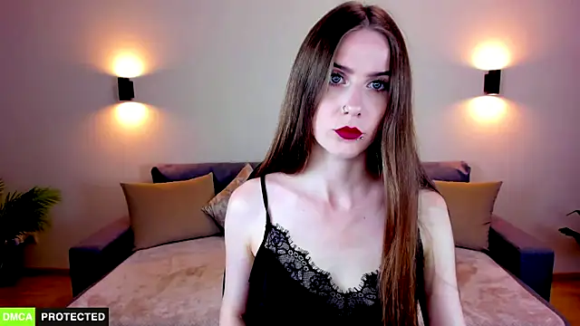 TheWoman   online show from 09.08.25