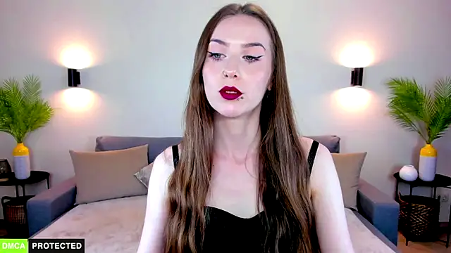 TheWoman   online show from 06.08.26