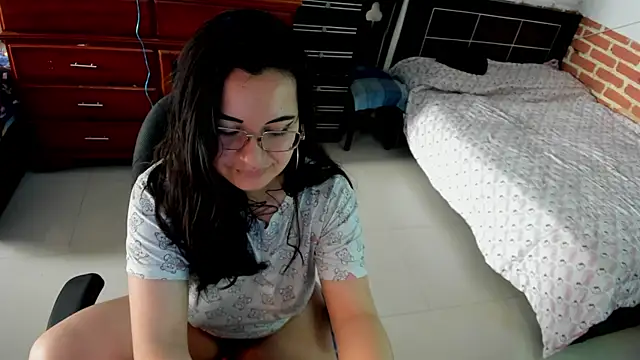 jessicajons9 online show from 01.21.25