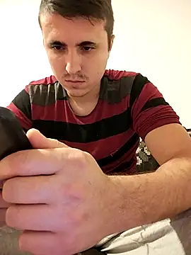 MrNoBoDy000 online show from 10.26.25