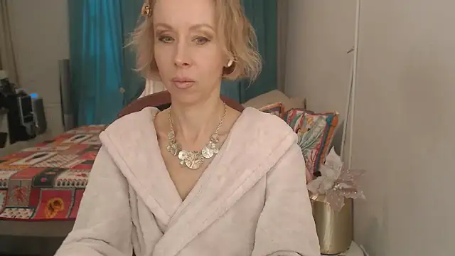 LuxuryNika online show from 04.01.26