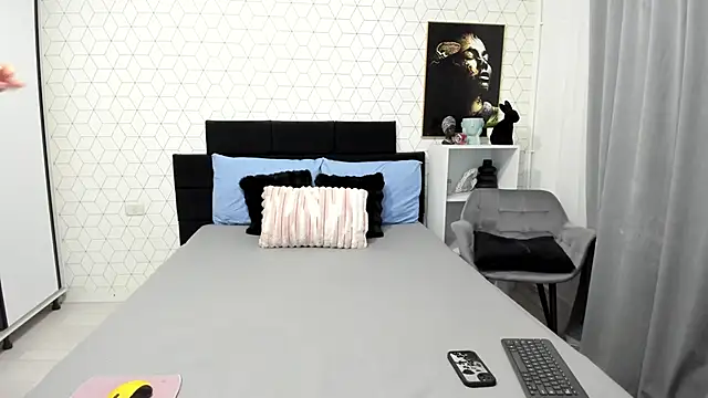 Snapshot of Heidix chatting on 02.10.26 Heidix online show from 02.10.26