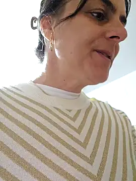 IsabelleCraft online show from 10.24.25