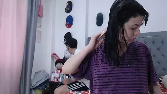 dulce maria x online show from 10.25.25