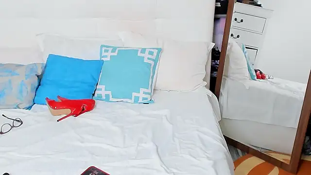 IvyHotFoxy online show from 01.13.25