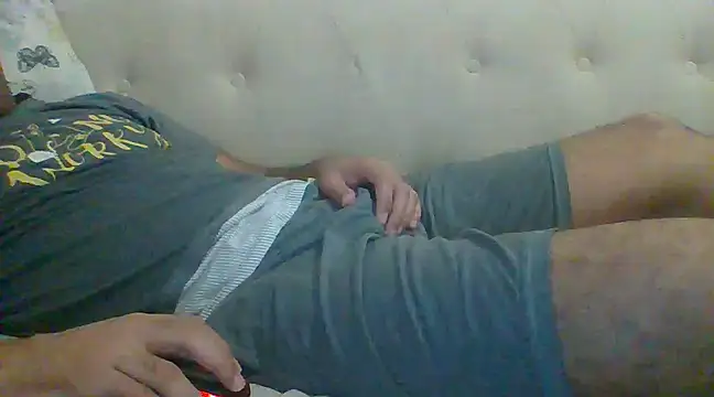 Snapshot of egyman2017 chatting on 12.10.24 egyman2017 online show from 12.10.24