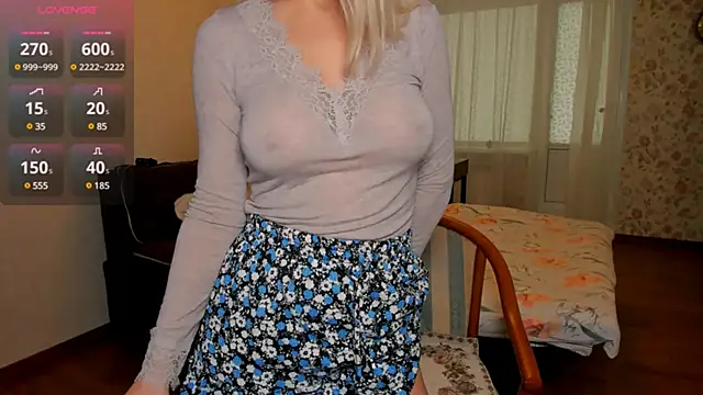 Snapshot of Anastasiagate chatting on 02.12.25 Anastasiagate online show from 02.12.25