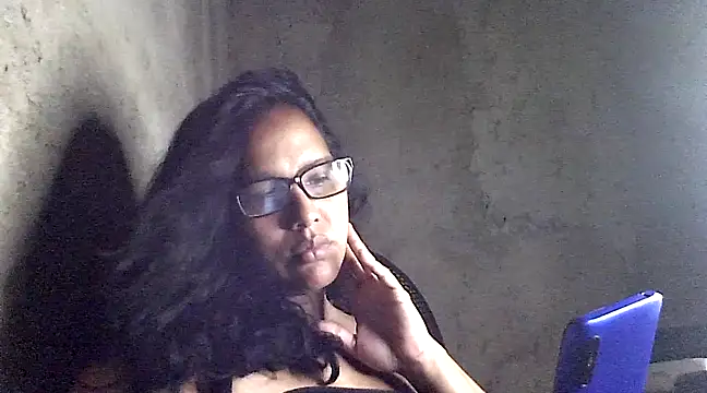Damita999 online show from 01.14.25