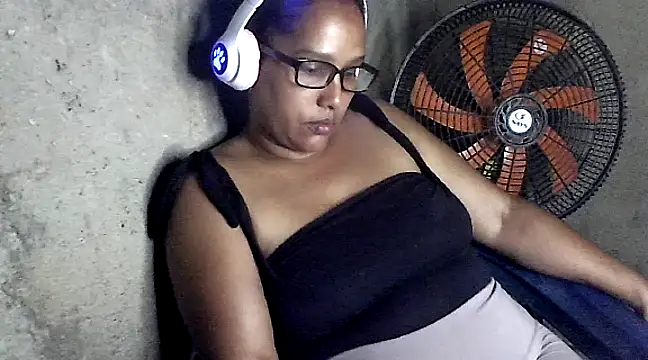 Damita999 online show from 01.15.25