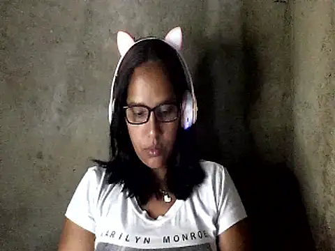 Damita999 online show from 01.24.25