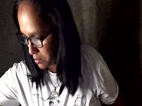 Damita999 online show from 01.25.25