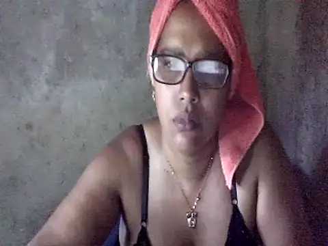 Damita999 online show from 01.28.25