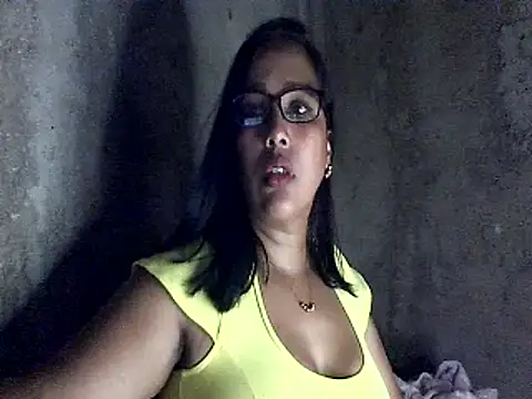 Damita999 online show from 02.04.25
