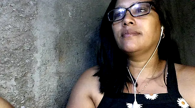 Damita999 online show from 02.13.25