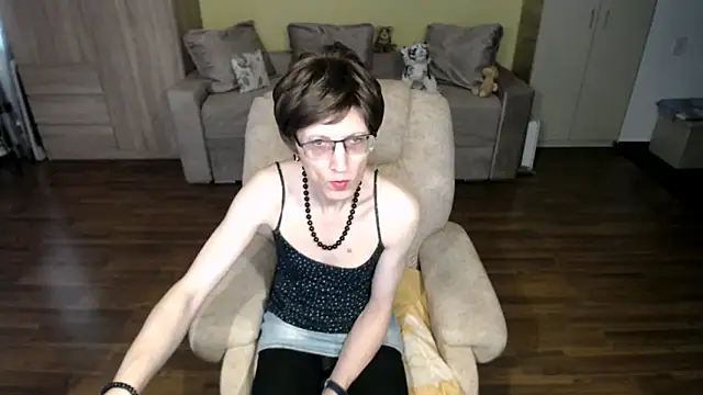 clementine online show from 04.04.26