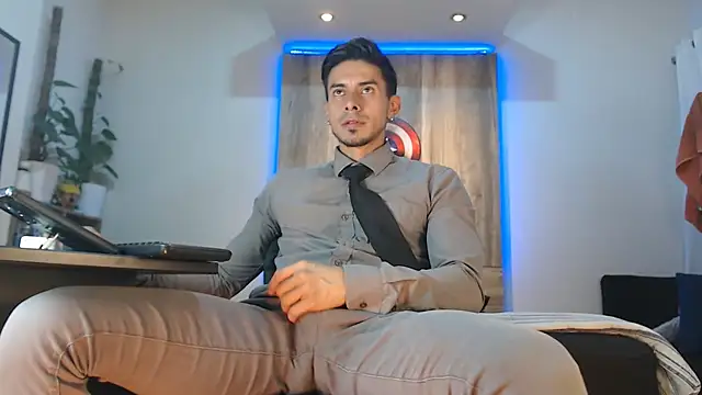 Andrew 4  online show from 03.10.26