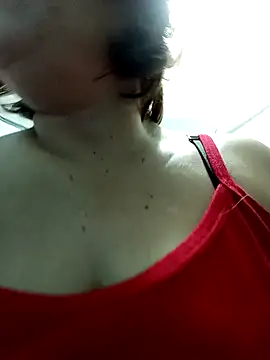 XXLorie 02 online show from 10.24.25