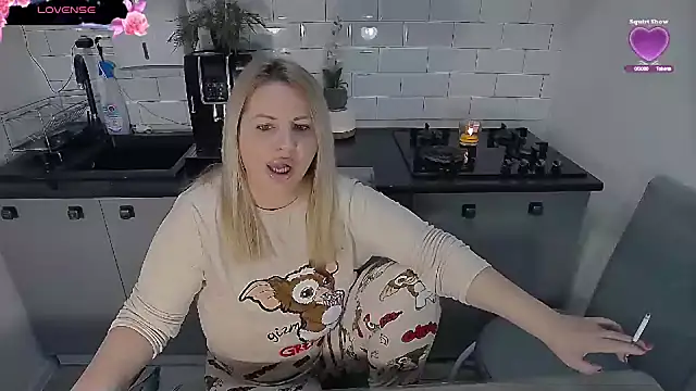 erikaerika online show from 12.17.25