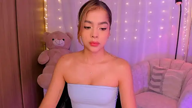 AmyDavis  online show from 09.25.25