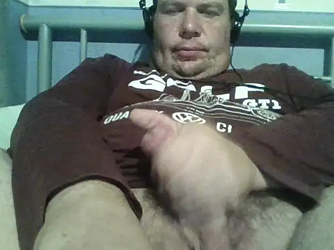 Snapshot of thickdick12331 chatting on 10.29.25 thickdick12331 online show from 10.29.25