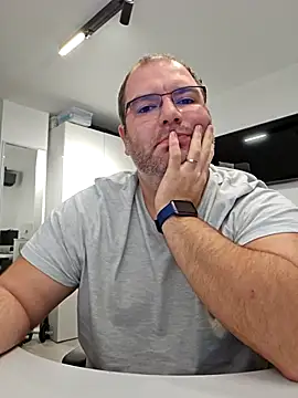 Andrew1900529 online show from 10.11.25