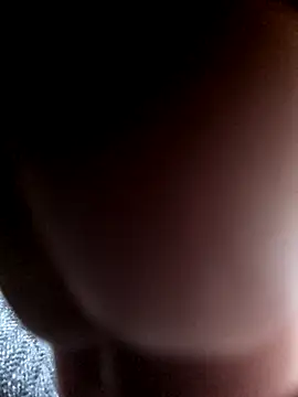 Snapshot of Slutash chatting on 01.19.25 Slutash online show from 01.19.25