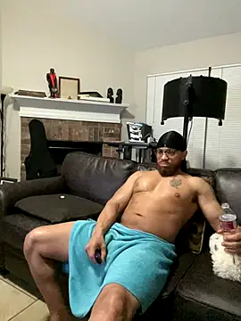 Snapshot of Fathero1time chatting on 09.28.25 Fathero1time online show from 09.28.25