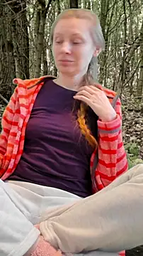 Snapshot of _Carrie_ chatting on 02.16.25 Carrie online show from 02.16.25