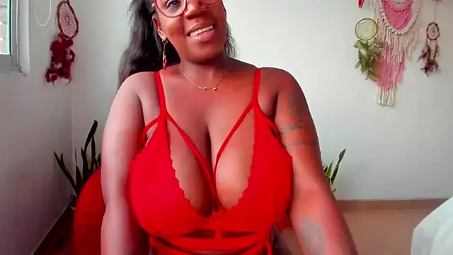 Adrilovechocolate online show from 12.06.24