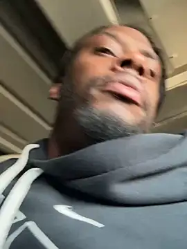 Snapshot of blue5455 chatting on 03.04.25 blue5455 online show from 03.04.25