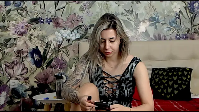 RoseDiamond06 online show from 01.13.25