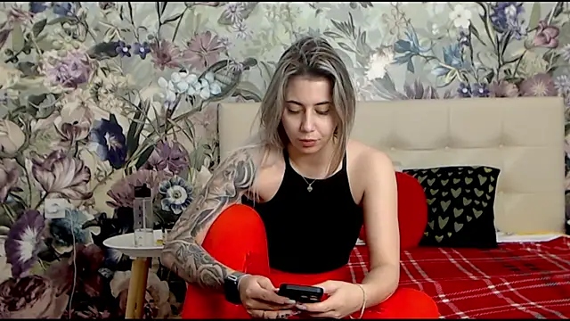 RoseDiamond06 online show from 01.14.25