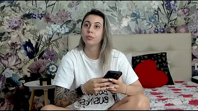 RoseDiamond06 online show from 01.29.25