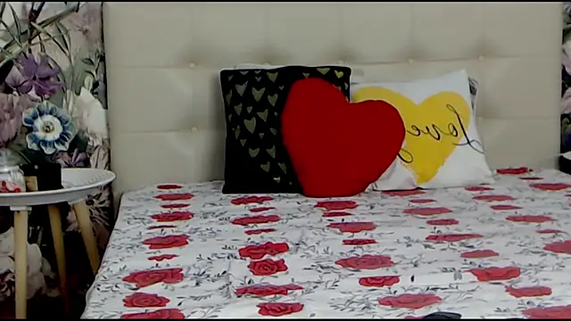 RoseDiamond06 online show from 01.31.25