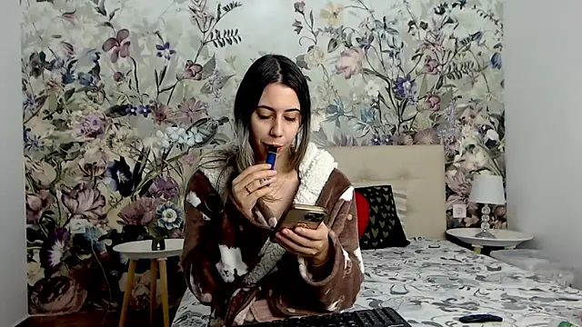 RoseDiamond06 online show from 10.15.25