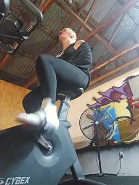 PinkTheHawk online show from 10.30.25