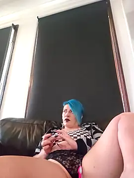 PinkTheHawk online show from 04.15.26