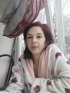 Snapshot of SexxyLety chatting on 12.29.24 SexxyLety online show from 12.29.24