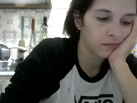 Snapshot of SexxyLety chatting on 02.02.25 SexxyLety online show from 02.02.25