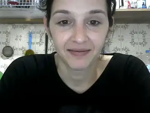 Snapshot of SexxyLety chatting on 02.15.25 SexxyLety online show from 02.15.25