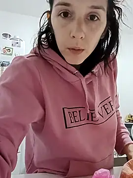 Snapshot of SexxyLety chatting on 02.27.25 SexxyLety online show from 02.27.25