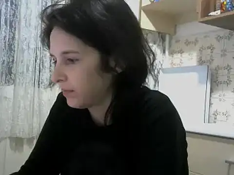 Snapshot of SexxyLety chatting on 03.05.25 SexxyLety online show from 03.05.25