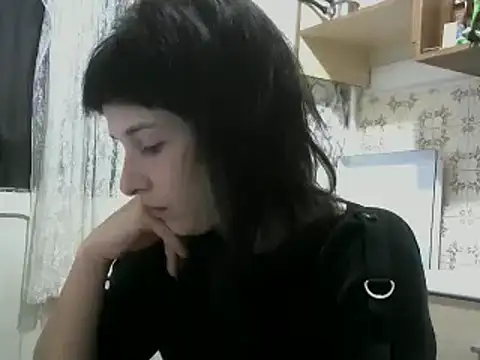 Snapshot of SexxyLety chatting on 03.18.25 SexxyLety online show from 03.18.25